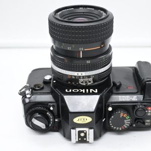 Nikon F-301 con 35/70 f 3,3-4,5