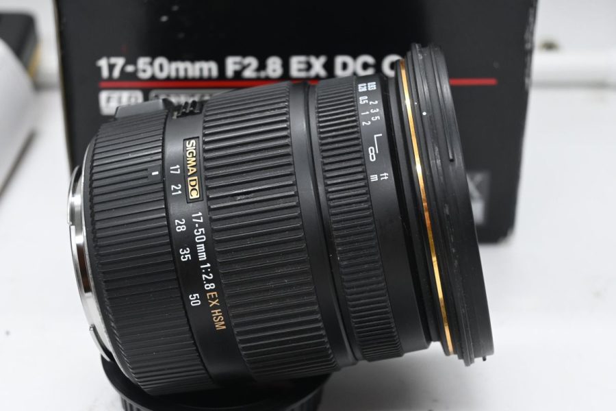 Sigma 17-50mm f/2.8 EX DC OS HSM X Canon