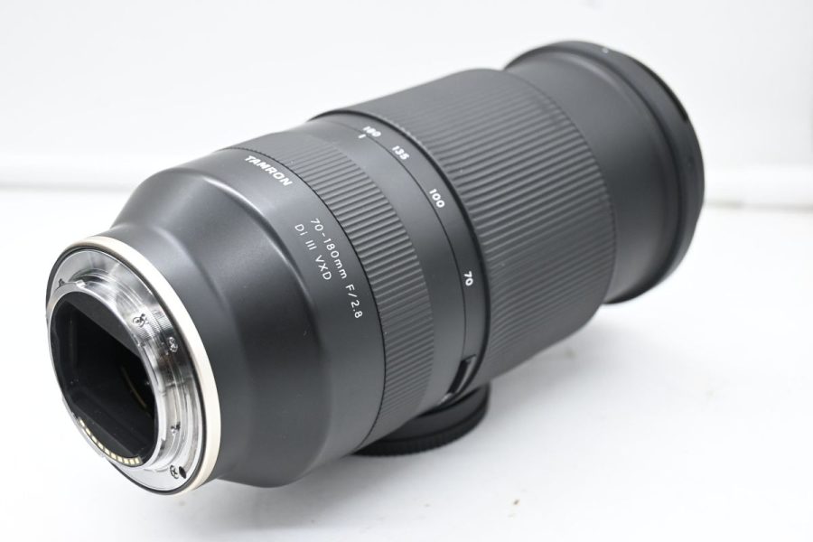 Tamron 70-180mm f/2.8 Di III VXD x Sony