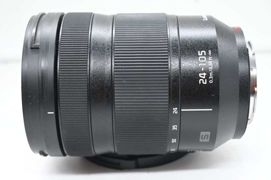 Panasonic Lumix S 24-105mm f/4 Macro OIS