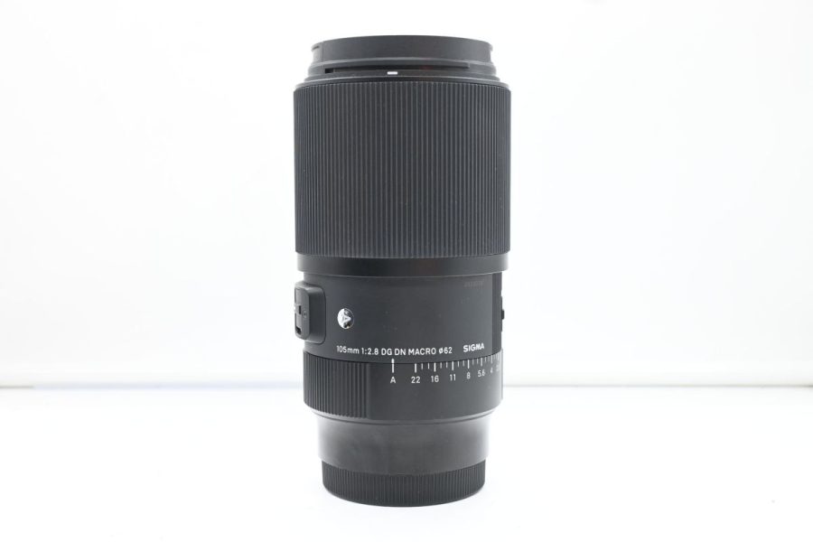 Sigma 105mm f/2.8 DG DN Macro Art