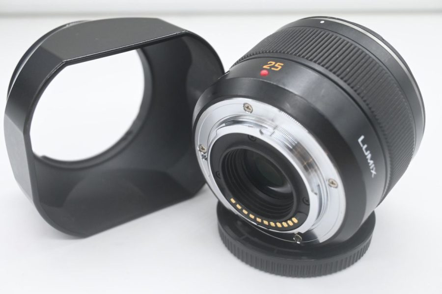 Panasonic Leica DG Summilux 25mm f/1.4 ASPH