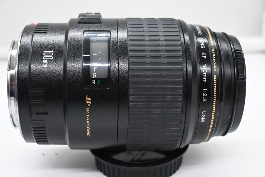 Canon EF 100mm f/2.8 Macro USM