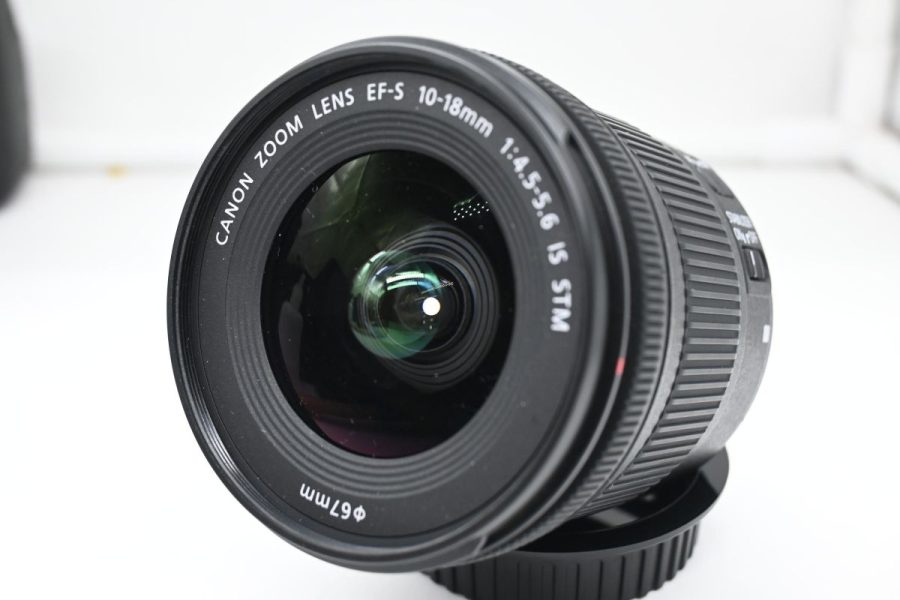 Canon EF-S 10-18mm f/4.5-5.6 IS STM