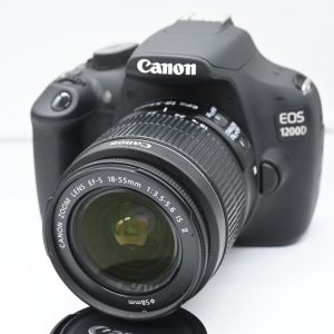 Canon EOS 1200D con 18-55mm IS II