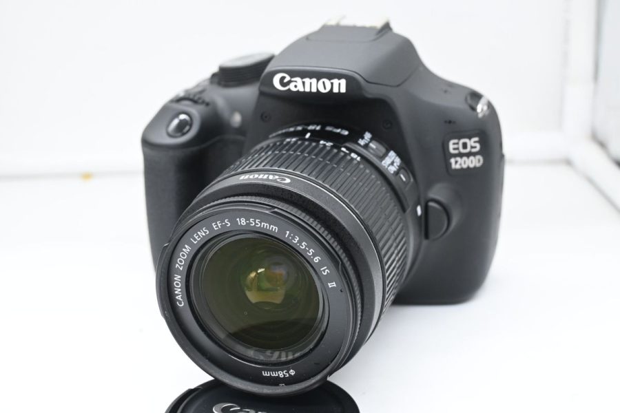 Canon EOS 1200D con 18-55mm IS II