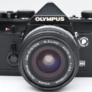 Olympus OM-1 con Zuiko 28mm f/3.5