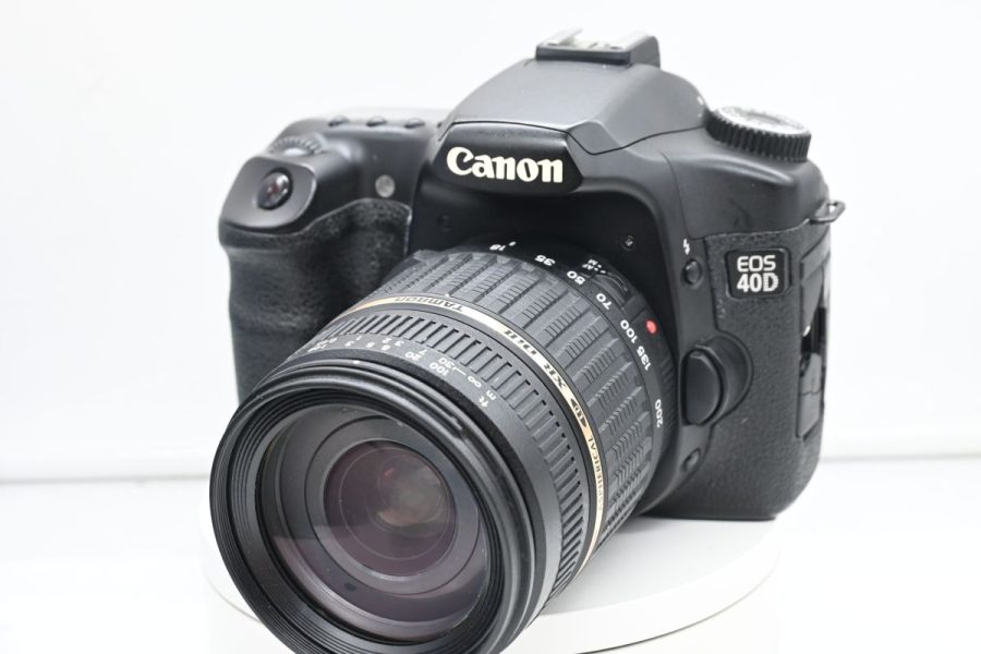 Canon EOS 40D con Tamron 18-200mm